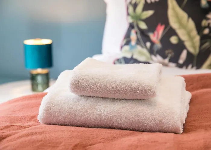 Serenity Апартаменты Уитби